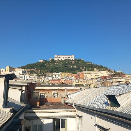 I Tre Re Via Toledo Napoli Esterno foto